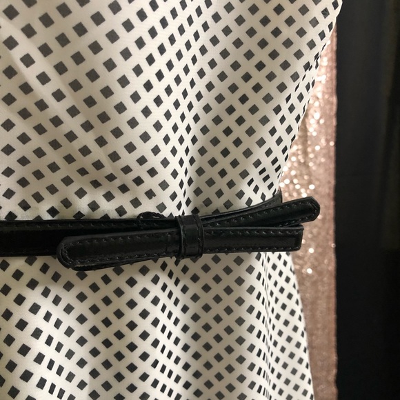 Float white dress with black squares - Picture 3 of 6